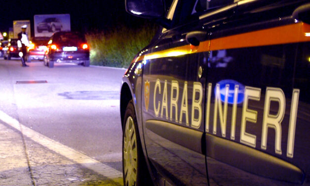 SU UN’AUTO RUBATA, FERMATI AL POSTO DI BLOCCO: DENUNCIATI