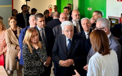I VERTICI DELLO STATO IN VISITA AI FERITI. CON LORO IL PRESIDENTE DELLA REGIONE DE PASCALE