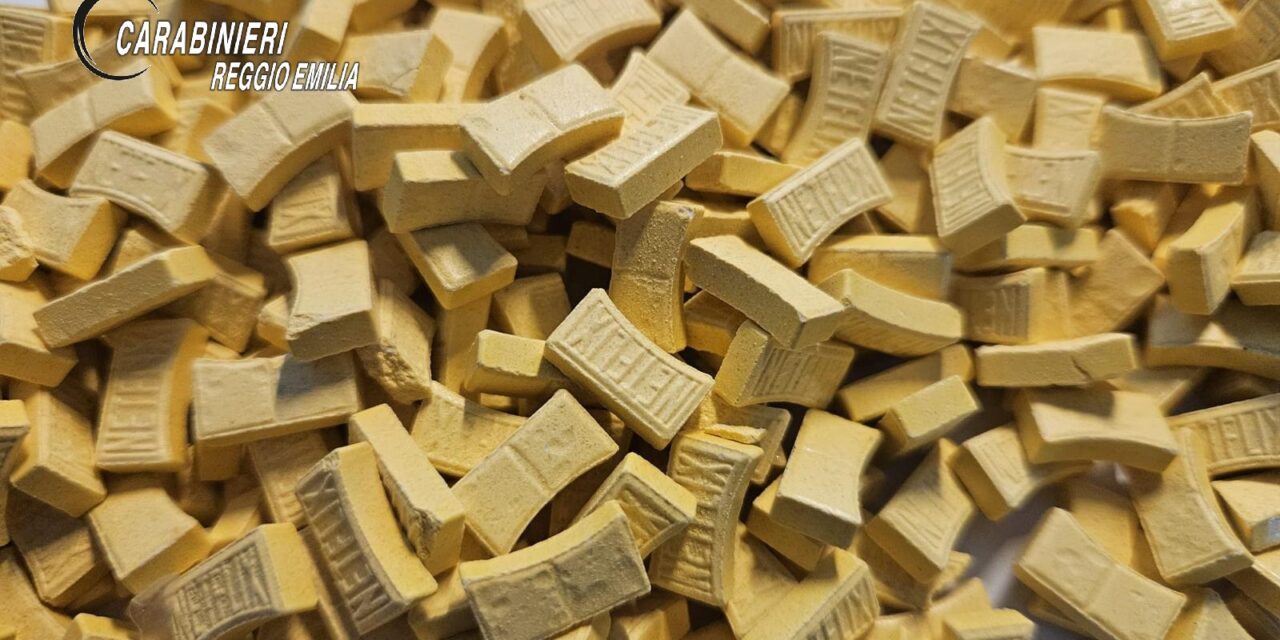 FIUMI DI DROGA SINTETICA A CASA DELLA TRUFFATRICE. ARRESTATO IL COMPAGNO, UN COMMESSO NIGERIANO