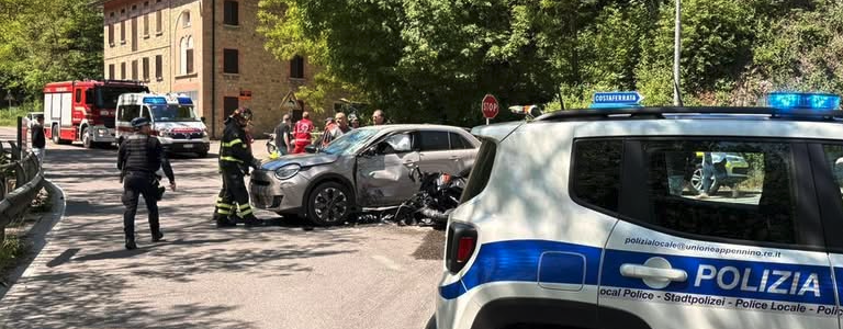 SCHIANTO AUTO MOTO, GRAVE CENTAURO 54ENNE DI ALBINEA