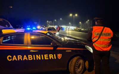 CONTROLLI DEI CARABINIERI: SEQUESTRATI DROGA E SPRAY AL PEPERONCINO ILLEGALE. DUE DENUNCE