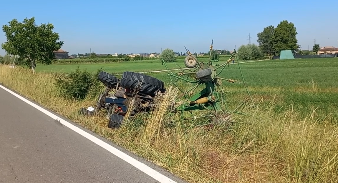 SCHIANTI NELLA BASSA, FERITI DUE SETTANTENNI