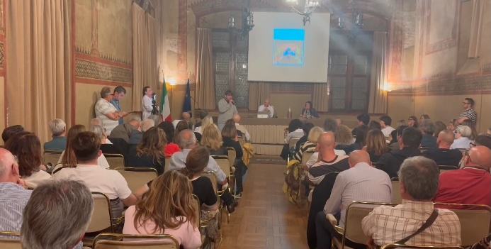 SICUREZZA, IN CAMPO I GRUPPI SOCIAL CHE SI PRESENTANO ALLA CITTADINANZA ( vedi video tg )