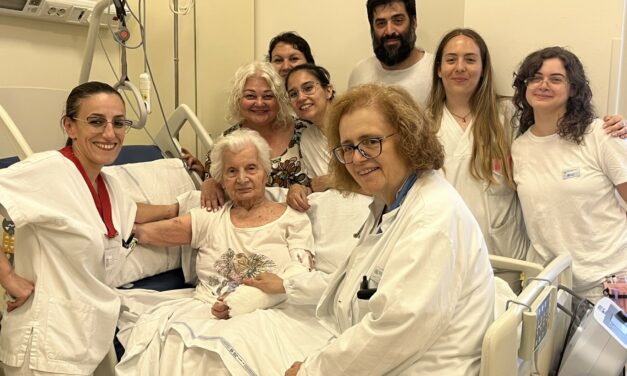 ANZIANA DI 104 ANNI TORNA A CAMMINARE DOPO INTERVENTO IN OSPEDALE A REGGIO