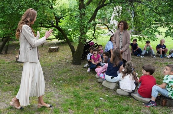 LA RIFLESSIONE DI KATE SU REGGIO EMILIA ( vedi servizio tg )