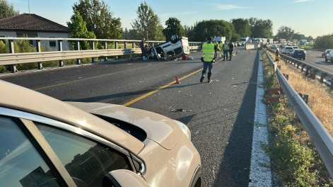 TRAGEDIA IN A14, MUORE GIOVANE MAMMA