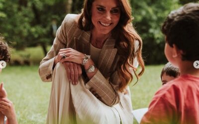 NELLE PAGINE SOCIAL DEI REALI INGLESI RISPUNTANO LE FOTO DI KATE A REGGIO