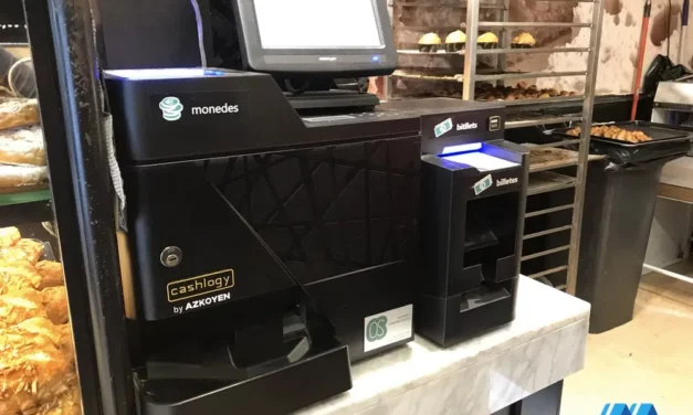 PAGANO LA META’ DELLA MERCE ALLE CASSE AUTOMATICHE, DENUNCIATI