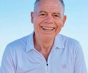 COMMOZIONE AI FUNERALI DI RAFFAELE STIPA ( vedi servizio tg )