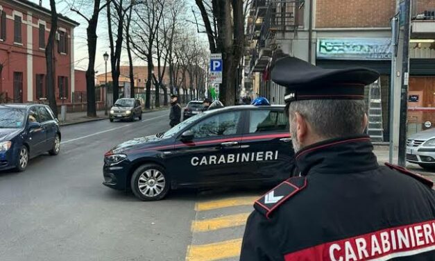 VIOLENZA IN ZONA STAZIONE, CARABINIERI ACCERCHIATI E MINACCIATI