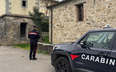 TOANO, DUE DENUNCE PER TRUFFA DEL FINTO CARABINIERE