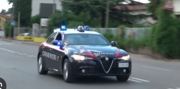 INCIDENTE SU AUTO RUBATA E FUGA, DENUNCIATO 31ENNE