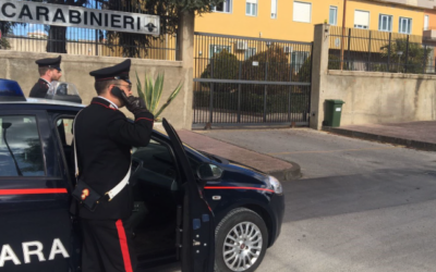 COLTIVAVANO DROGA IN HOTEL, DENUNCIATI GESTORE E OSPITE