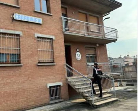 21ENNE MINACCIA DI MORTE UN 28ENNE PER RANCORI ECONOMICI