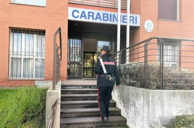 CORREGGIO,  LADRO DENUNCIATO PER GLI AMMANCHI NEL LOCALE, INCASTRATO DALLE TELECAMERE