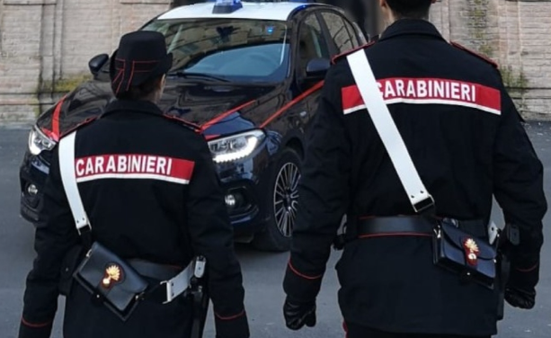 PERDE DOCUMENTI DURANTE UN FURTO, DENUNCIATO