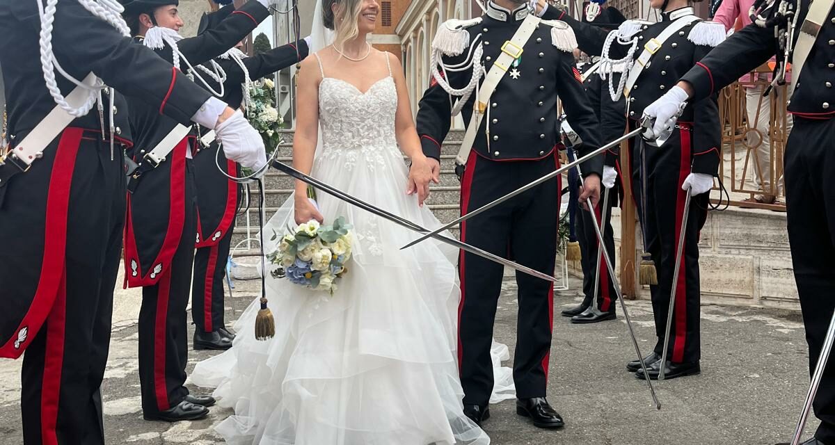 MATRIMONIO IN SICILIA CON DELEGAZIONE DELL’ARMA DI REGGIO. EMOZIONE E FESTA