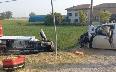 SCHIANTO A LUZZARA, SESSANTENNE GRAVISSIMO