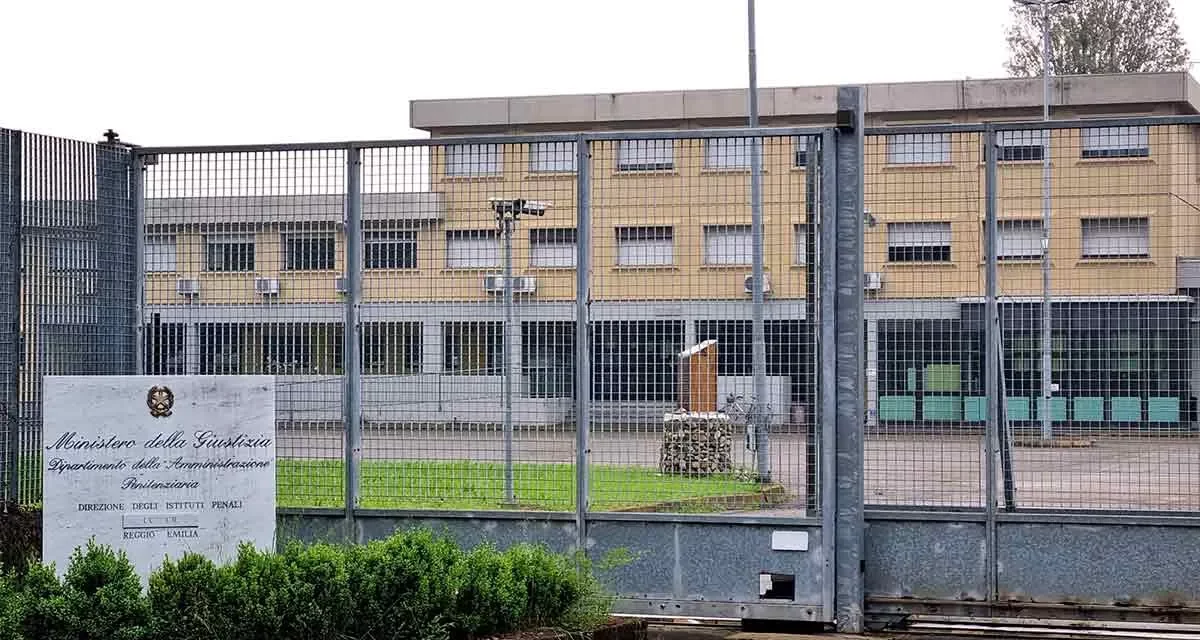 FURTO E VIOLENZA SESSUALE, FINISCE IN CELLA