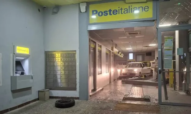 RUBIERA, TENTATO COLPO ALLE POSTE, DUE ARRESTI