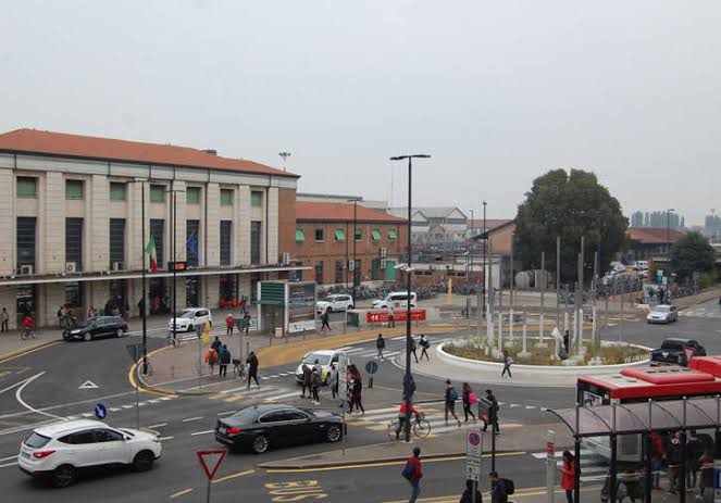RISSA IN ZONA STAZIONE, UN FERITO