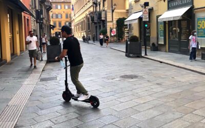 MONOPATTINI, 200 MULTE PER ASSENZA DI CASCO A REGGIO