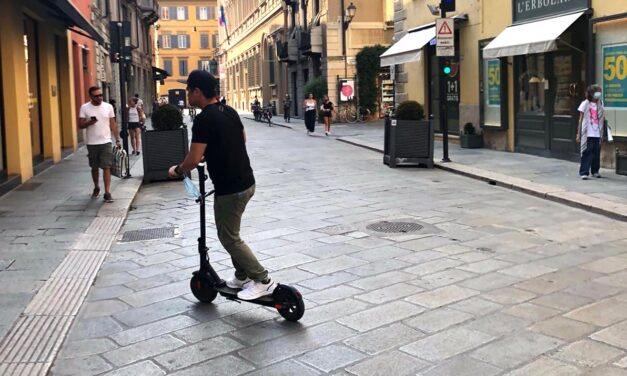 MONOPATTINI, 200 MULTE PER ASSENZA DI CASCO A REGGIO