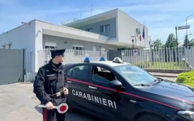ALBINEA, VENDE MONETE ANTICHE RUBATE, DENUNCIATO
