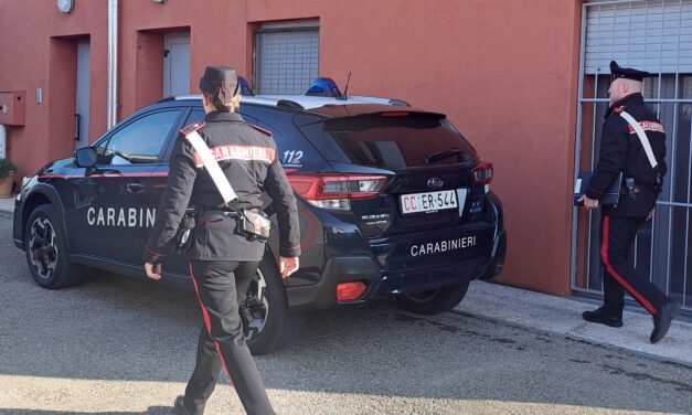 RUBANO IL PORTAFOGLIO A UN’ANZIANA