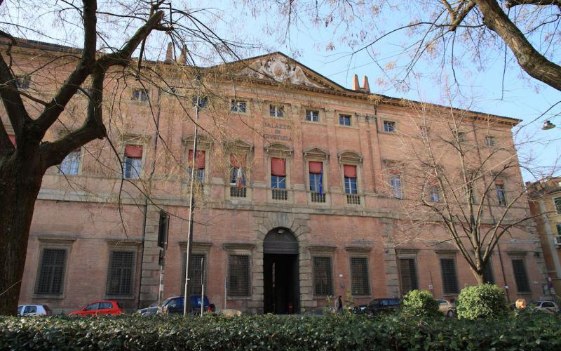 VIAGGIA MA RISULTA IN MALATTIA, LICENZIAMENTO LEGITTIMO