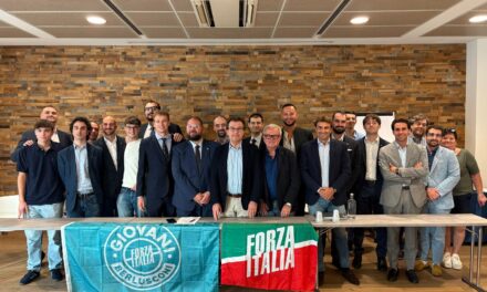 CRESCE FORZA ITALIA GIOVANI