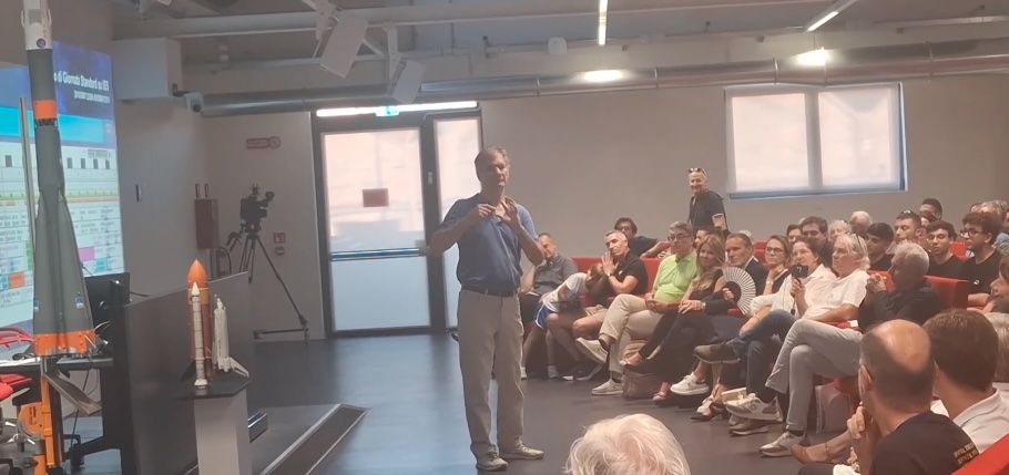 PAOLO NESPOLI AI GIOVANI : “FATE LE COSE IMPOSSIBILI, QUELLE POSSIBILI LE FANNO GIA’ TUTTI”