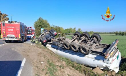 TIR RIBALTATO A CELLA, DISAGI AL TRAFFICO