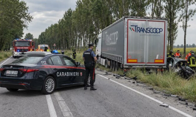 SCONTRO CON MEZZO TRANSCOOP NEL PAVESE, TRE MORTI