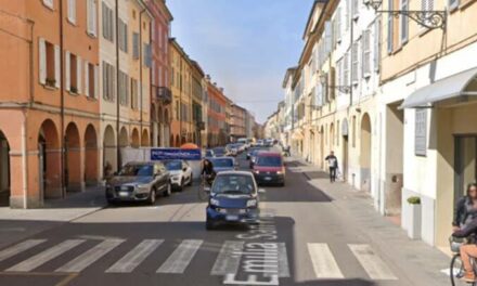 GRAFFITI IN CENTRO STORICO, DENUNCIATA UNA DONNA