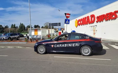 UN ALTRO FURTO NEL PARCHEGGIO DI UN SUPERMERCATO