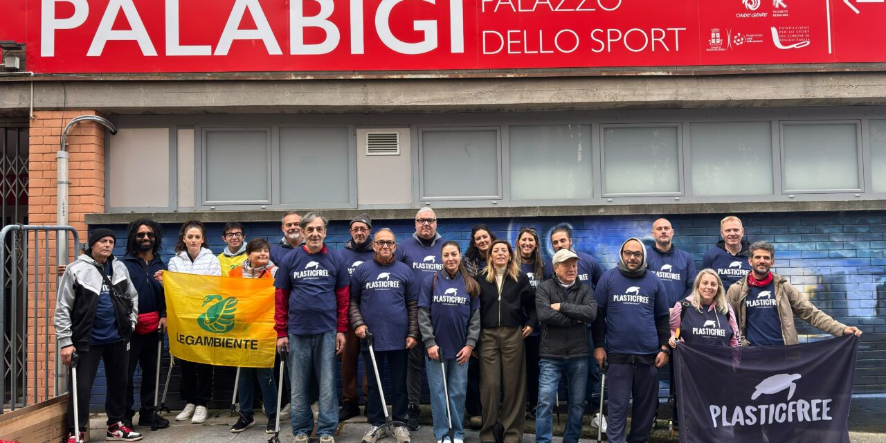 REGGIO, VOLONTARI E DETENUTI RIPULISCONO LA CITTÀ