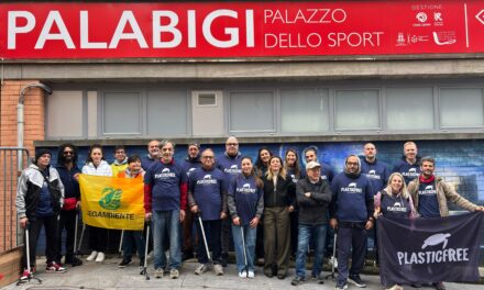 REGGIO, VOLONTARI E DETENUTI RIPULISCONO LA CITTÀ
