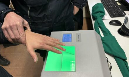 CASINA,   OPERAIO EGIZIANO SENZA PERMESSO FORNISCE AGLI AGENTI QUELLO DI UN ALTRO. E’ STATO PORTATO AL CENTRO RIMPATRI