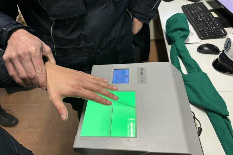 CASINA,   OPERAIO EGIZIANO SENZA PERMESSO FORNISCE AGLI AGENTI QUELLO DI UN ALTRO. E’ STATO PORTATO AL CENTRO RIMPATRI