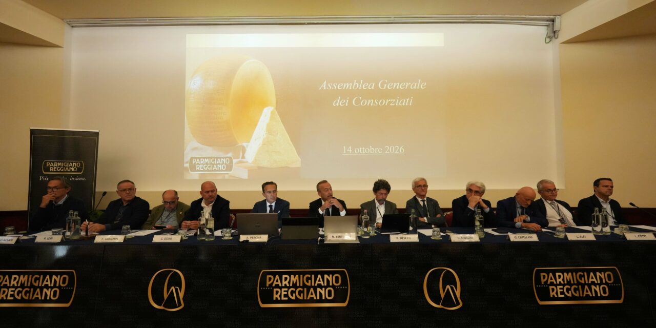 PARMIGIANO REGGIANO, IL CONSORZIO RALLENTA LA PRODUZIONE