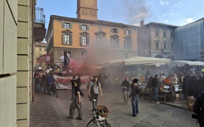 UN FIUME DI STUDENTI IN CORTEO ( guarda il video del tg )
