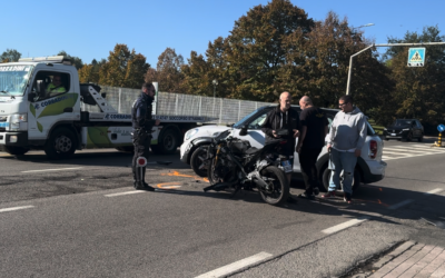 INCIDENTE AUTO MOTO IN VIA CISALPINA