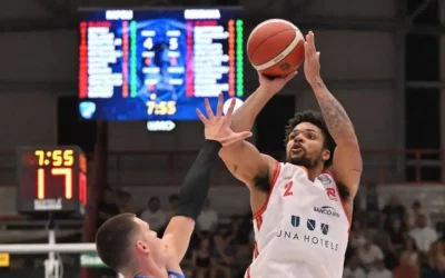UNA HOTELS, CHE PECCATO! VINCE NAPOLI 99-93